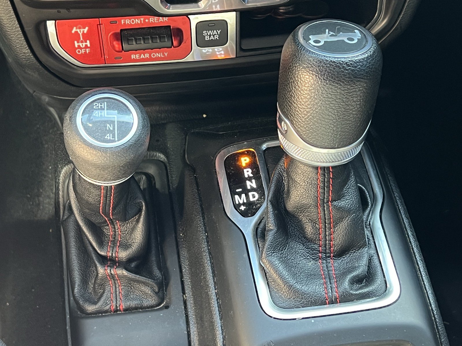 Used 2018 Jeep Wrangler Unlimited Rubicon AWD/4WD image 26