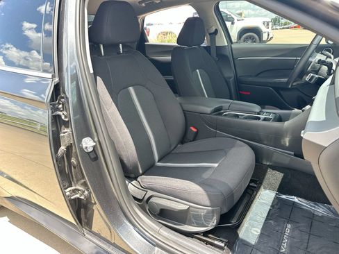 Used 2026 Hyundai Sonata SEL FWD image 23