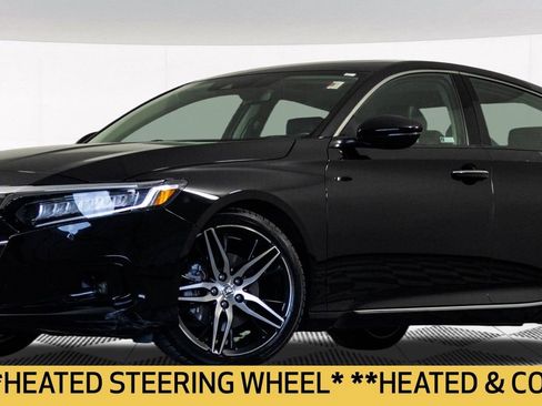 Used 2021 Honda Accord Touring image 2