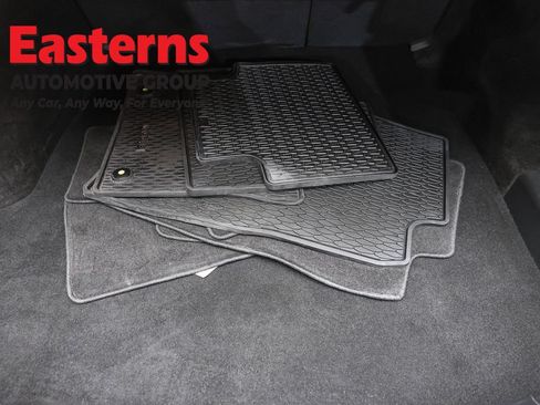 Used 2023 MAZDA MAZDA3 s FWD image 9