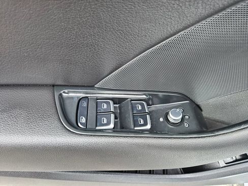 Used 2016 Audi A3 e-tron Premium FWD image 18