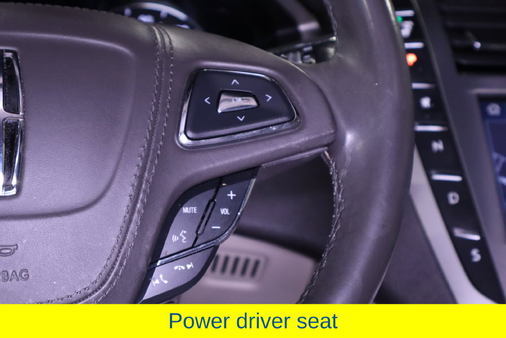 Used 2020 Lincoln MKZ Reserve FWD image 20