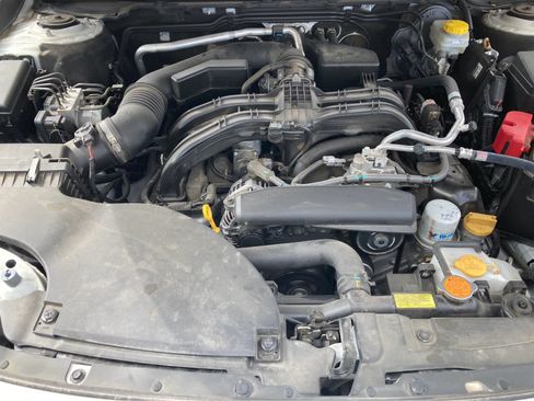 Used 2025 Subaru Outback Premium AWD/4WD image 14
