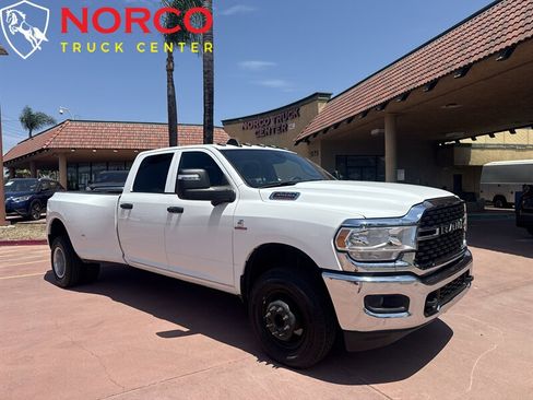 Used 2024 RAM 3500 Tradesman w/ Towing Technology Group AWD/4WD image 3
