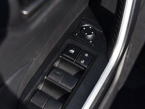 Used 2024 Toyota RAV4 LE image 9