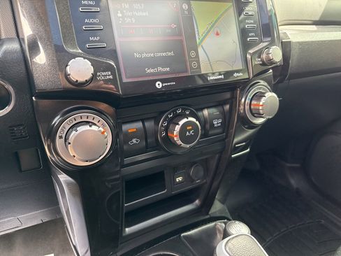 Used 2021 Toyota 4Runner TRD Off-Road Premium image 23