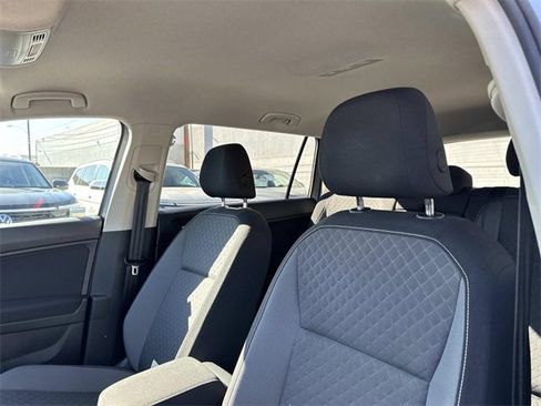 Used 2021 Volkswagen Tiguan S image 15