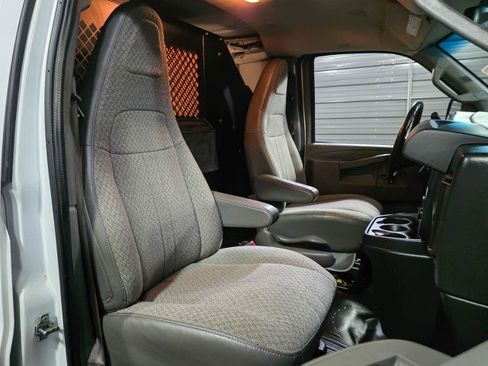 Used 2020 Chevrolet Express 2500 w/ Driver Convenience Package image 19