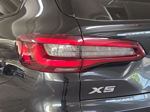 Used 2021 BMW X5 sDrive40i w/ M Sport Package RWD image 33