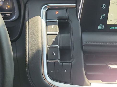 Used 2023 Chevrolet Tahoe High Country w/ Premium Package 2 image 16