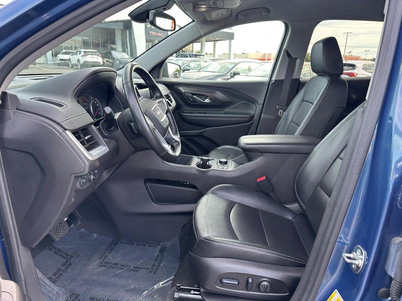 Used 2024 GMC Terrain SLT AWD/4WD image 9