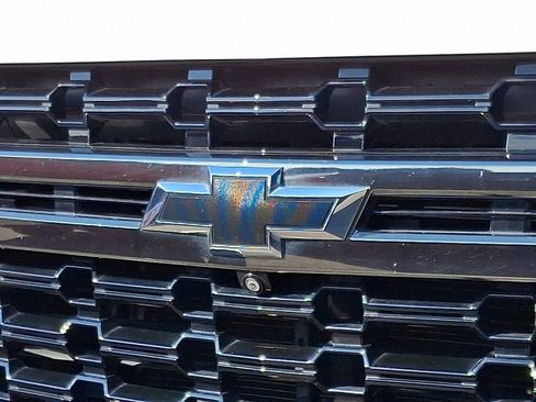 Used 2022 Chevrolet Tahoe Z71 w/ Luxury Package image 32