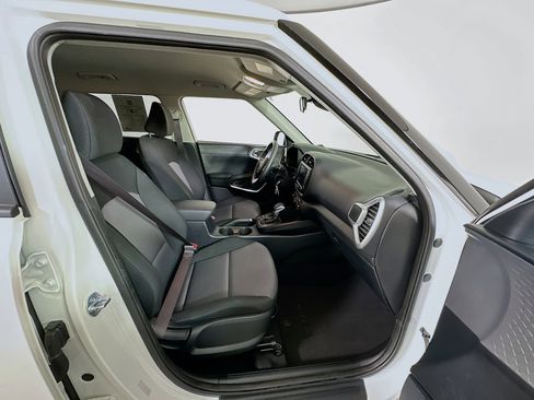 Used 2025 Kia Soul LX w/ LX Technology Package image 31
