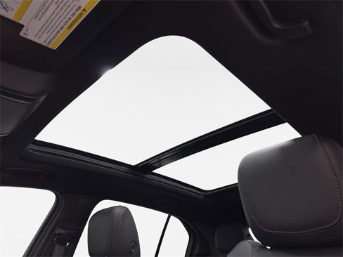 Certified 2022 Cadillac XT4 Sport w/ Driver Awareness Package image 27