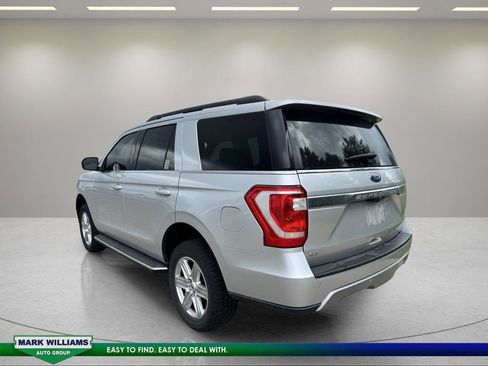 Used 2019 Ford Expedition XLT w/ Equipment Group 202A AWD/4WD image 5
