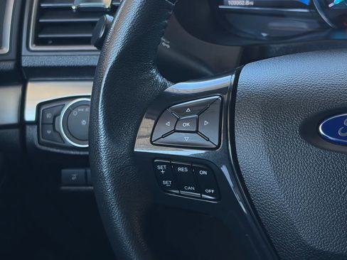 Used 2018 Ford Explorer XLT w/ Equipment Group 202A AWD/4WD image 32