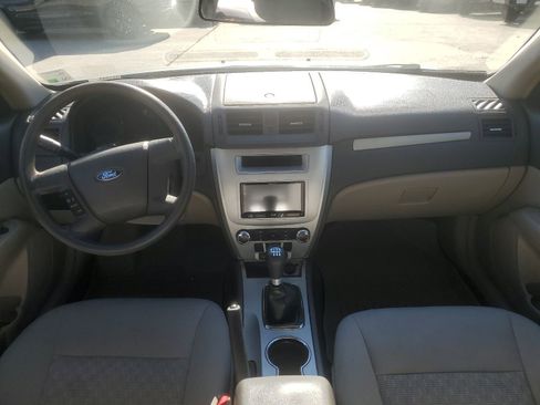 Used 2011 Ford Fusion S image 9