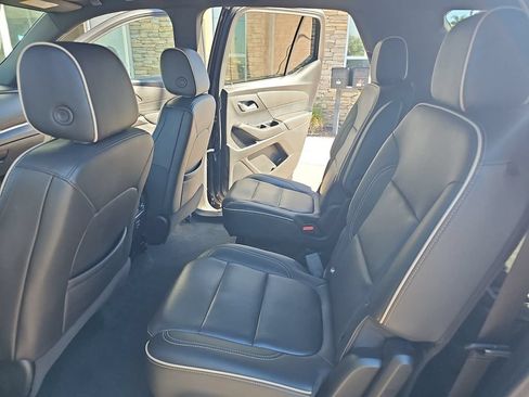 Used 2023 Chevrolet Traverse Premier w/ Redline Edition AWD/4WD image 15