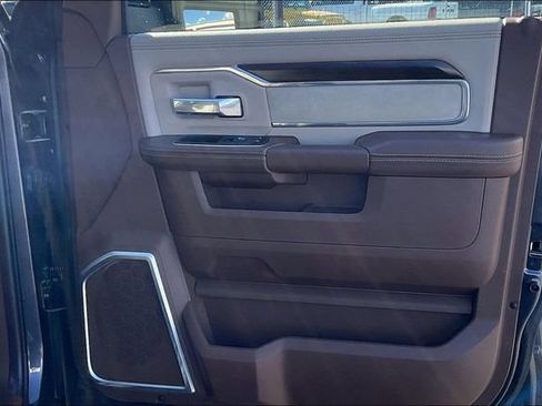 Used 2023 RAM 2500 Laramie AWD/4WD image 19