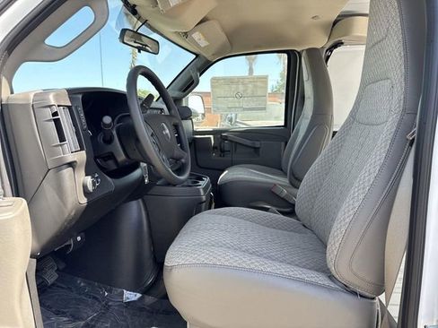 New 2026 GMC Savana 2500 w/ Driver Convenience Package RWD image 17
