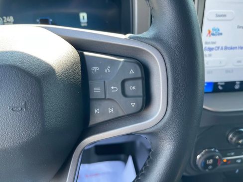 Used 2025 Ford Bronco Outer Banks AWD/4WD image 15