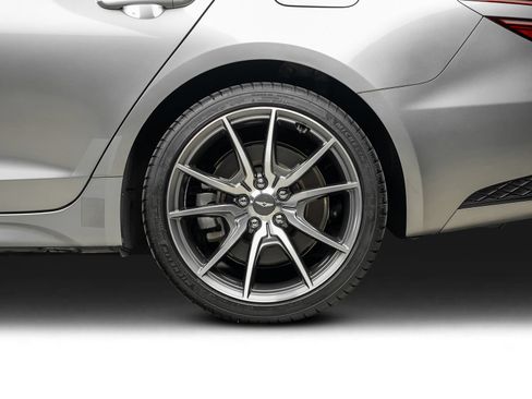 Used 2022 Genesis G70 3.3T RWD image 23