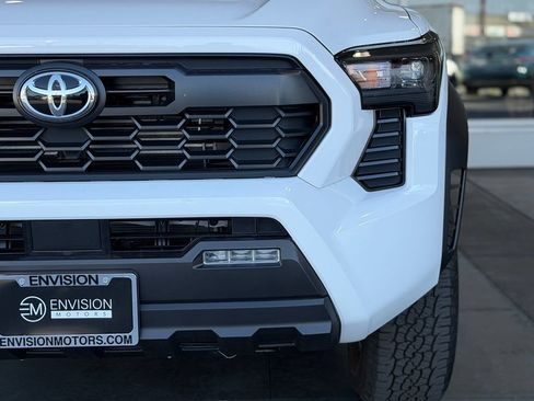 New 2026 Toyota Tacoma TRD Off-Road AWD/4WD image 5