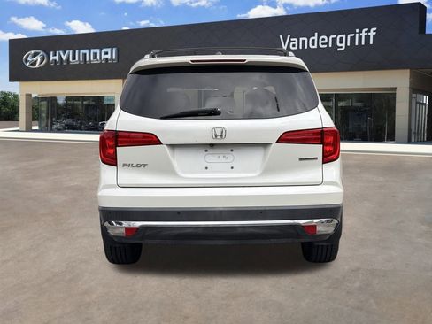 Used 2016 Honda Pilot Touring image 12