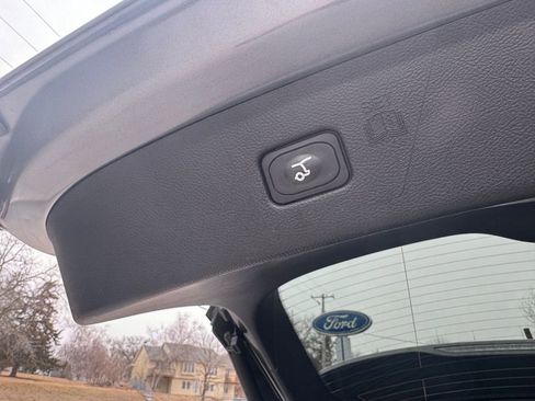 Used 2024 Ford Edge SEL w/ Convenience Package image 13