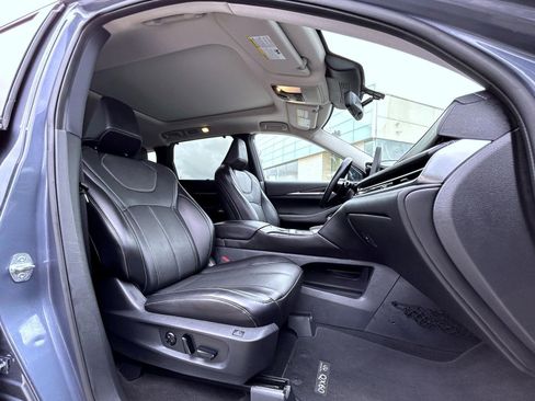 Used 2023 INFINITI QX60 Sensory w/ Vision Package AWD/4WD image 15