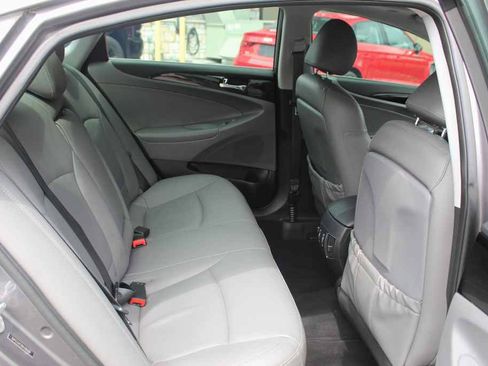 Used 2011 Hyundai Sonata Limited w/ Navigation Pkg 5 FWD image 30