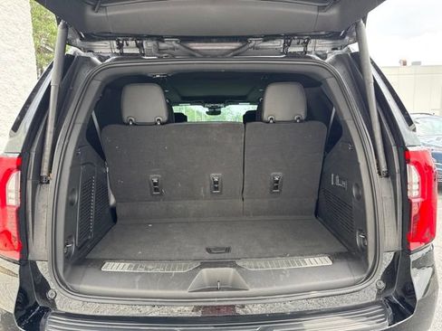 Used 2026 GMC Yukon AT4 w/ AT4 Premium Plus Package AWD/4WD image 7
