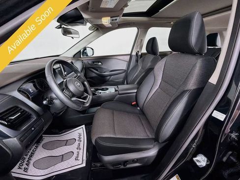 Used 2021 Nissan Rogue SV FWD image 19