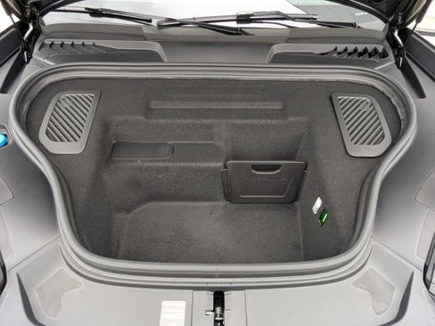 New 2026 Porsche Macan 4 Electric image 27