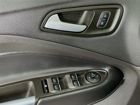 Used 2019 Ford Escape SE image 20