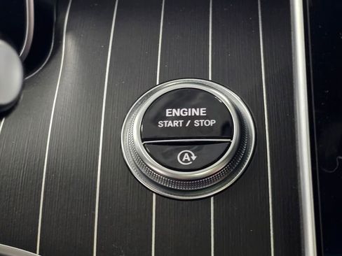 Used 2024 Mercedes-Benz C 300 4MATIC Sedan image 38