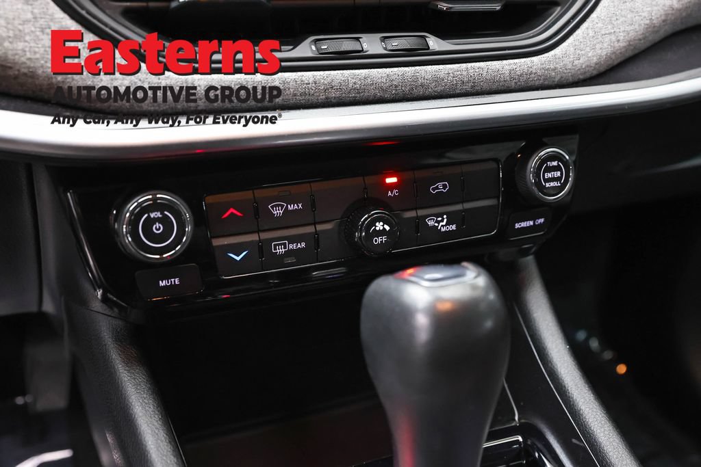 Used 2022 Jeep Compass Latitude AWD/4WD image 20