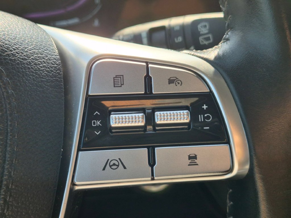 Used 2025 Kia Telluride S FWD image 22