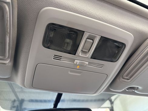 Used 2015 Subaru Forester 2.5i Limited w/ Popular Package #2 image 32