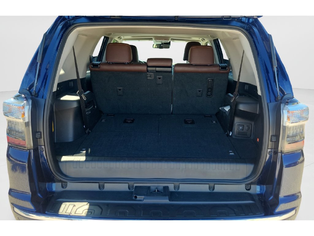 Used 2023 Toyota 4Runner Limited AWD/4WD image 9