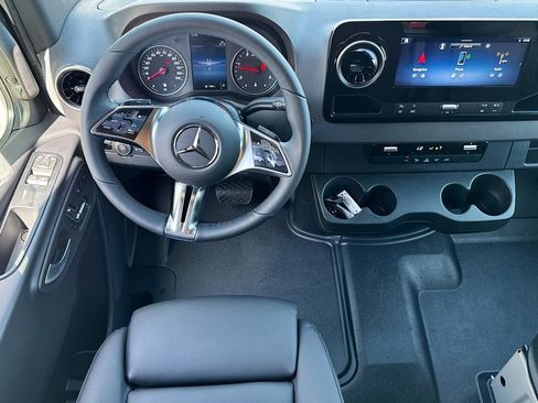 New 2025 Mercedes-Benz Sprinter 2500 image 19