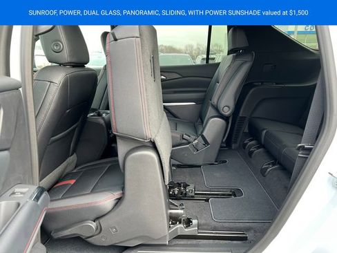 New 2026 Chevrolet Traverse RS image 7