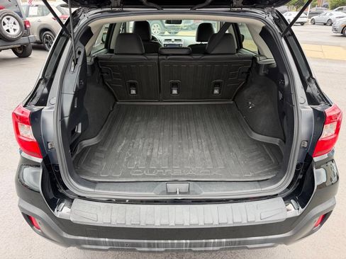 Used 2018 Subaru Outback 2.5i Limited AWD/4WD image 30