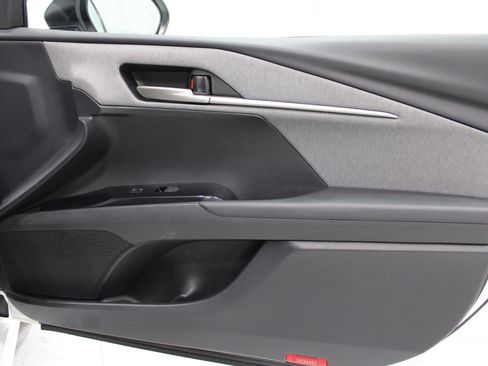 Used 2025 Toyota Camry LE FWD image 24