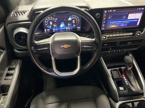 Used 2024 Chevrolet Colorado LT w/ LT Convenience Package image 15