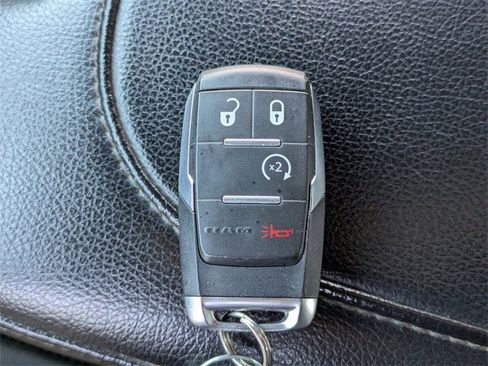 Used 2022 RAM 2500 Big Horn w/ Cold Weather Group image 28