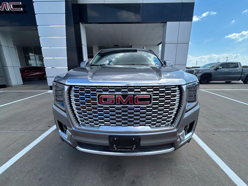 Used 2023 GMC Yukon XL Denali w/ Max Trailering Package AWD/4WD image 5