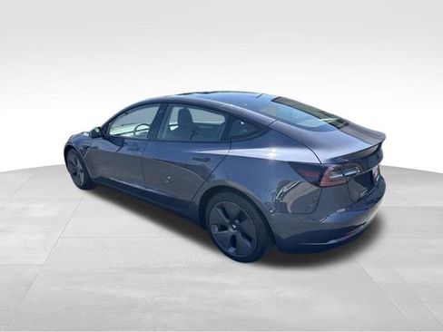 Used 2022 Tesla Model 3 Long Range AWD/4WD image 5