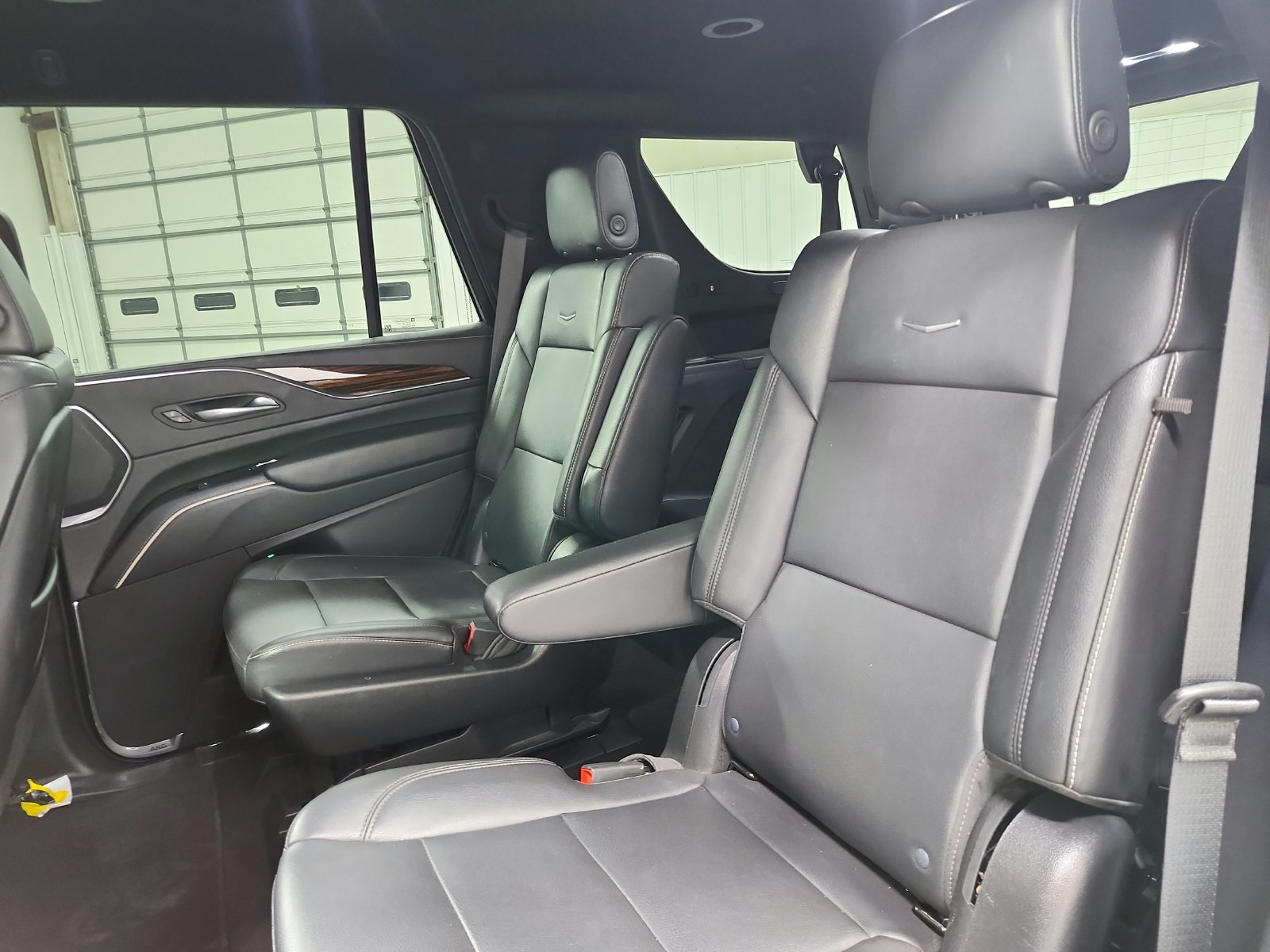 Used 2023 Cadillac Escalade Luxury RWD image 11