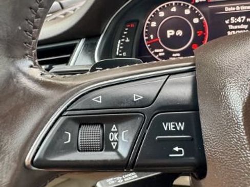Used 2017 Audi Q7 3.0T Premium Plus AWD/4WD image 11